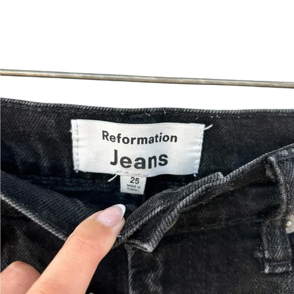 Reformation Liza Slit Hem Ultra High Rise Straight Long Jeans - Size 25 - Black - Picture 11 of 14
